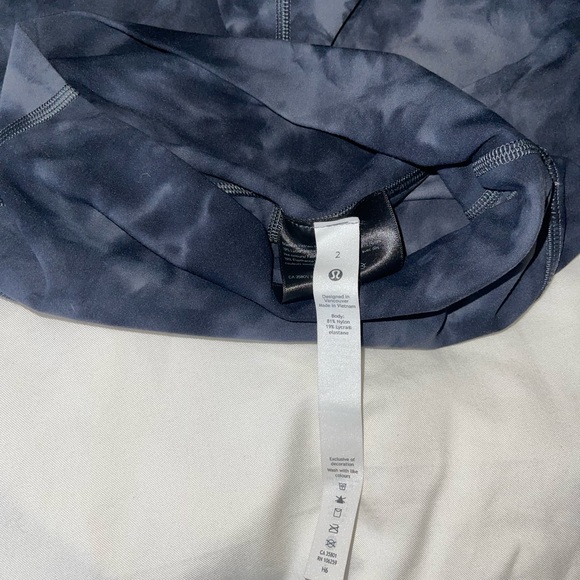 Lulu lemon shorts, 8inch, high rise. - Picture 1 of 4